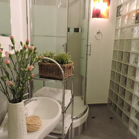 아파트 Comfy 2be/1ba On The Main Market Square *